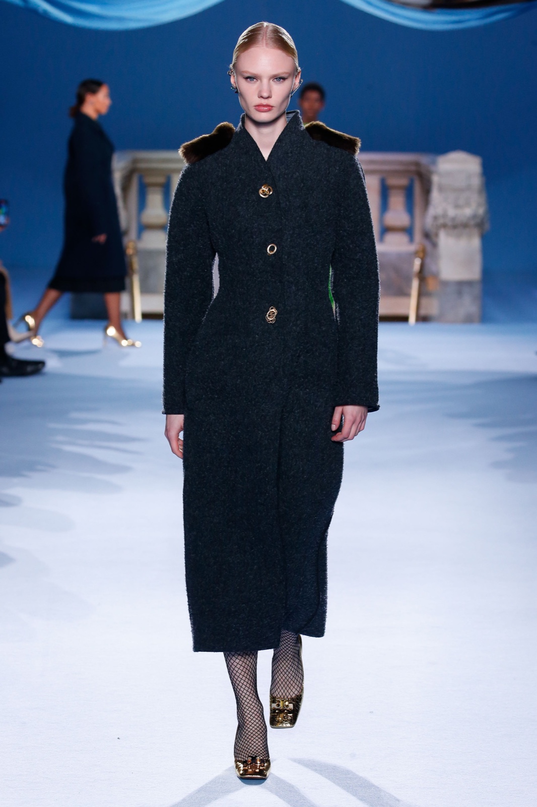 TB_FW23_SHOW_2X3_LOOK21.jpg